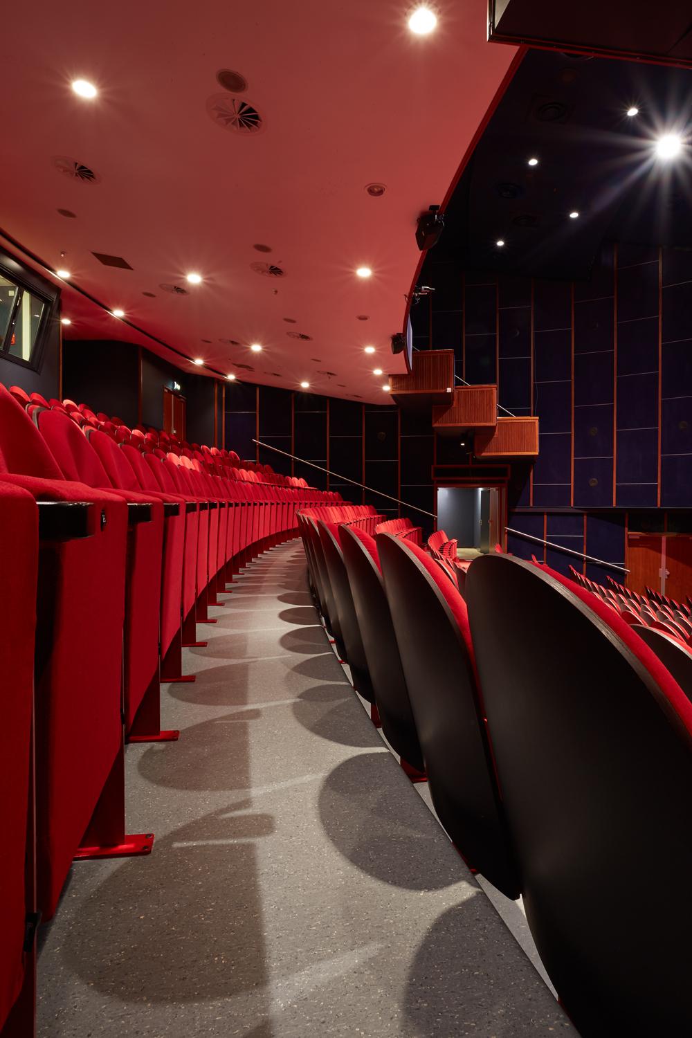 THEATER DE LIEVEKAMP, OSS - GERFLOR BENELUX